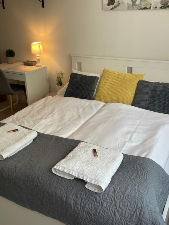 Magnolia Apartman Győr Extérieur photo