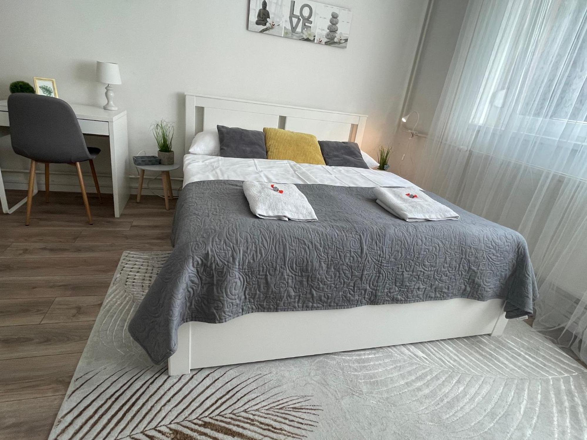 Magnolia Apartman Győr Extérieur photo
